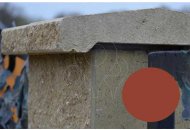 Betonová plotová sloupová hlavice AZ Beton vibrolitá 39×39 červená